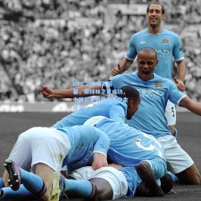 UFC 292精彩落幕，斯特林卫冕成功，中国新星张伟丽再夺金腰带