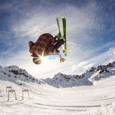 电竞世界杯落幕，中国战队斩获冠军，创历史最佳战绩